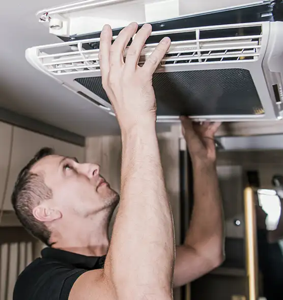  Professional Licensed And Insured Cleaners in East Moline, IL